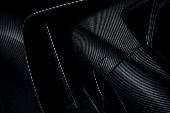 Ren kulfiber: Opdateret Ford GT fås nu uden maling